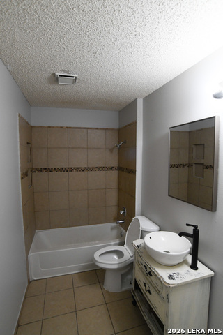 3231 Tree Grove Dr Property Photo 10