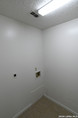 3231 Tree Grove Dr Property Photo 25