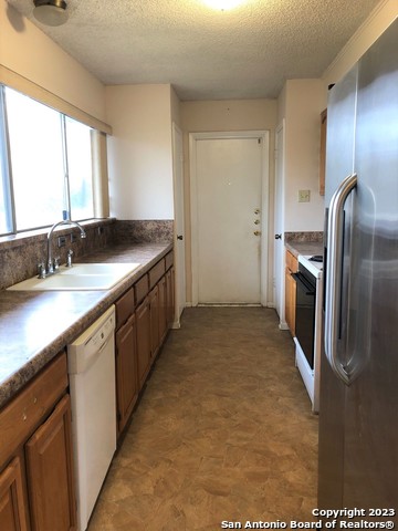 4002 Glenrock Dr Property Photo 7