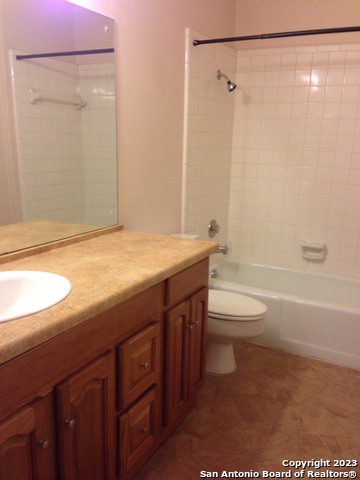 4002 Glenrock Dr Property Photo 12