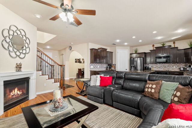 4234 Woodbridge Way Property Photo 10
