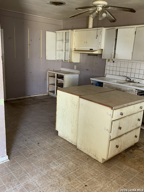 103 S 12th Property Photo 4