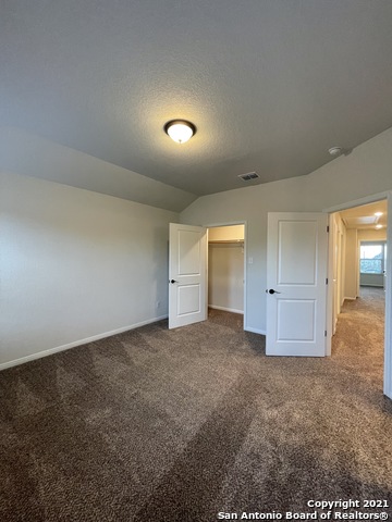 2207 Lynwood Bnd Property Photo 14