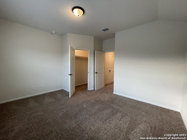 2207 Lynwood Bnd Property Photo 22