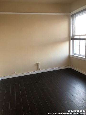 601 N Alamo St Property Photo 10