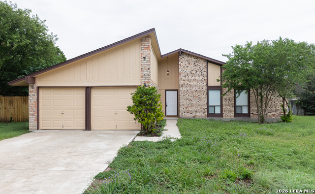5814 PINEWAY ST Property Photo 1