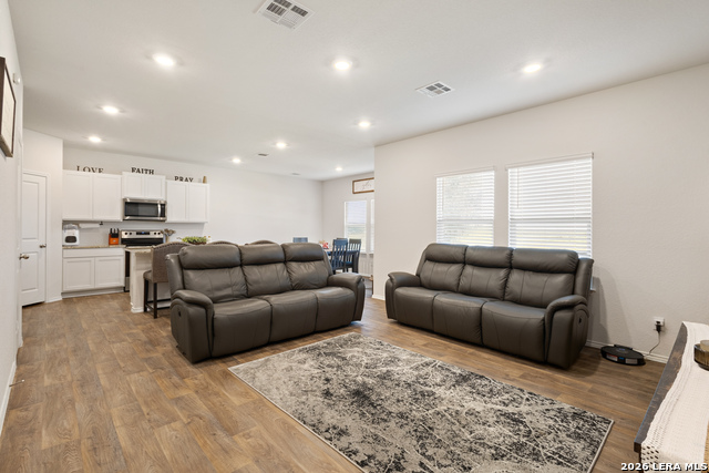 20523 Lorena Xing Property Photo 4