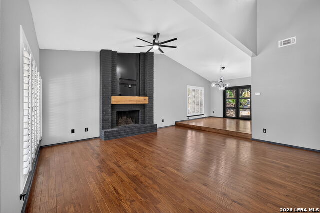 1911 Woodseer St Property Photo 5
