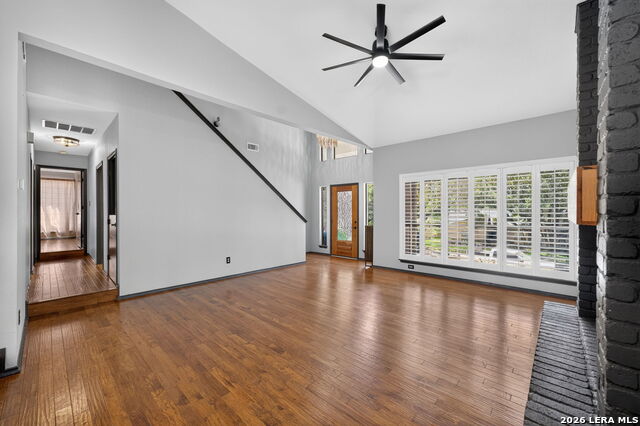 1911 Woodseer St Property Photo 7