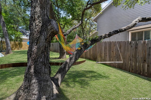 1911 Woodseer St Property Photo 32