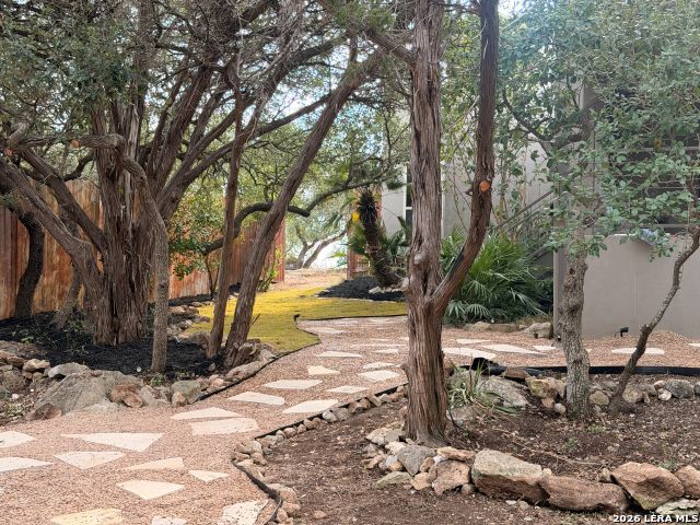 1014 Flagstone Dr Property Photo 49
