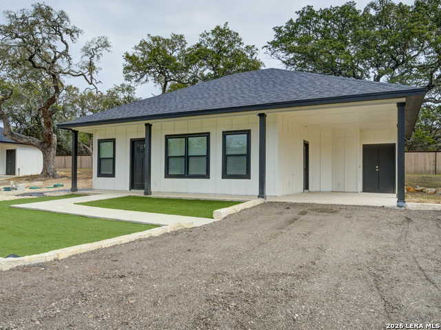 30652 Oakview Rd Property Photo 1