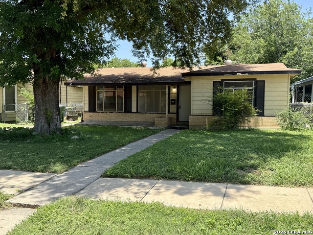 231 W Jewell Property Photo 1