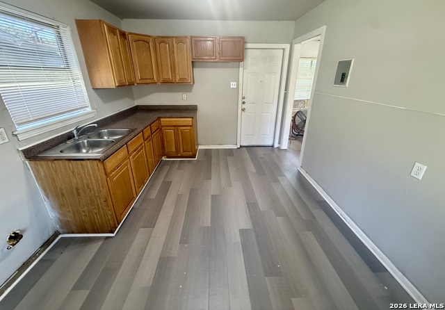 231 W Jewell Property Photo 12