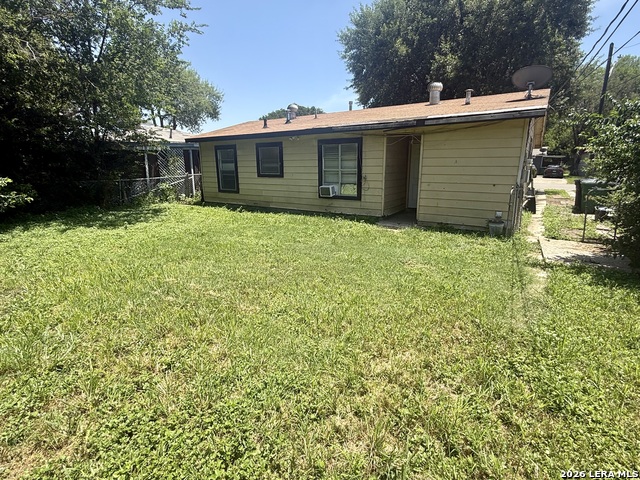 231 W Jewell Property Photo 17