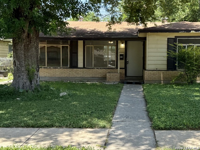 231 W Jewell Property Photo 20