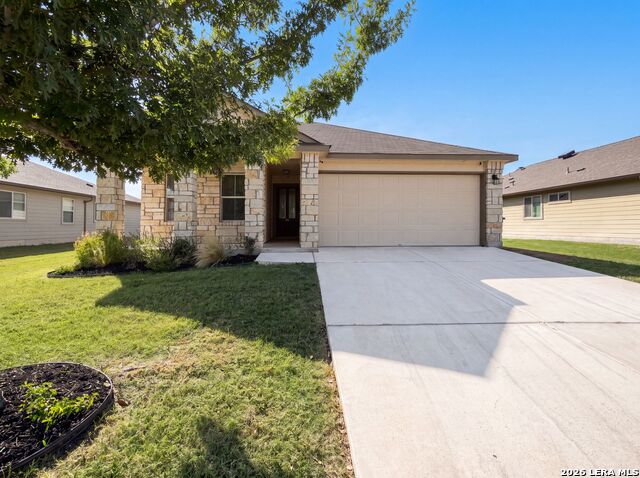 955 Pumpkin Rdg Property Photo 1