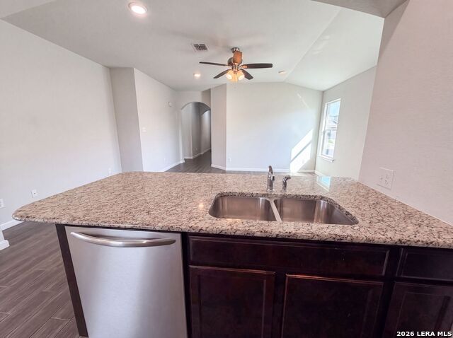 955 Pumpkin Rdg Property Photo 8