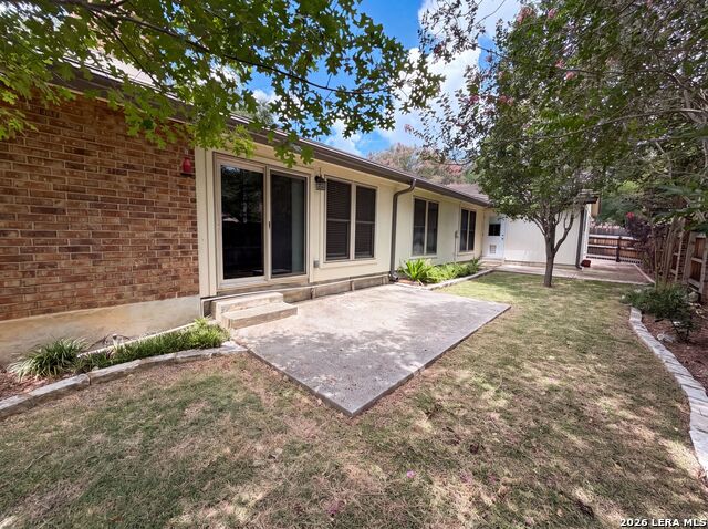 1930 Shadow Park St Property Photo 5