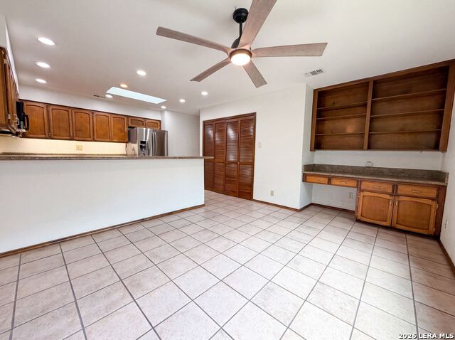 1930 Shadow Park St Property Photo 6