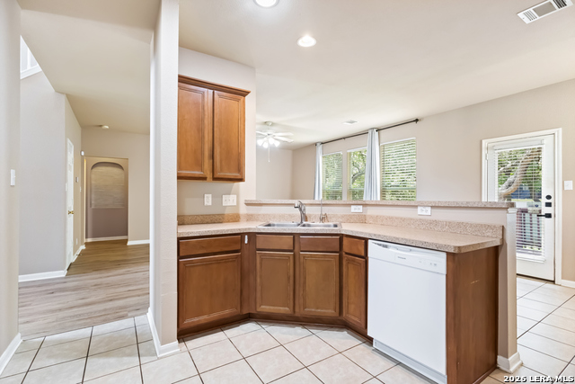 218 Knights Cross Property Photo 11