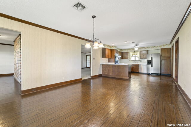 222 Deer Run St Property Photo 6