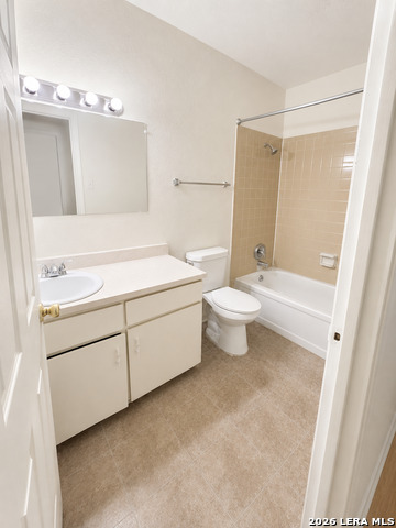 10819 Baltic Property Photo 9