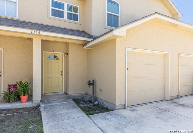 7314 Colina Way Property Photo 3