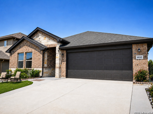 10242 Juniper Oaks Property Photo 1
