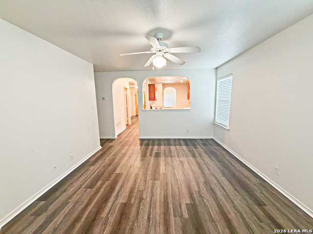3949 Wensledale Dr Property Photo 11