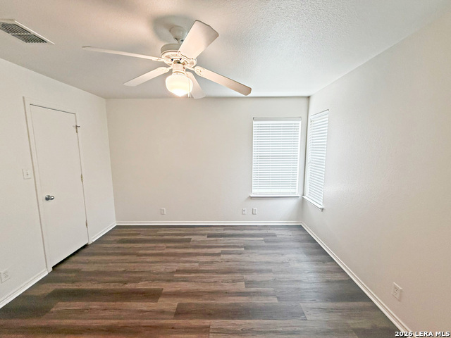 3949 Wensledale Dr Property Photo 17