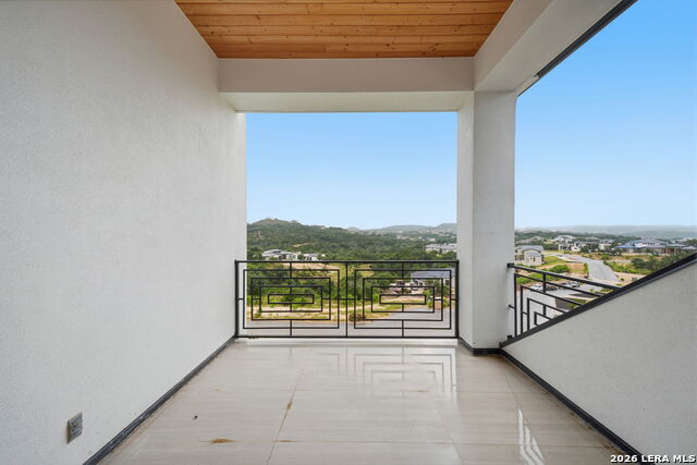 9651 Lenox Hl Property Photo 45