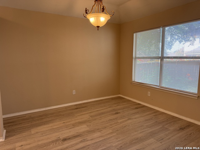 2805 Berry Way Property Photo 5