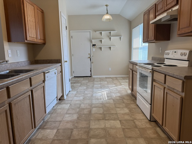 2805 Berry Way Property Photo 7