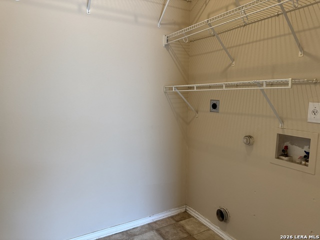 2805 Berry Way Property Photo 9