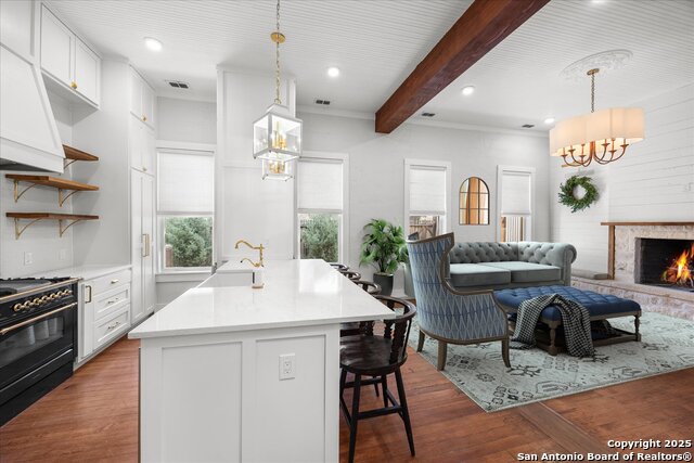 504 6th Property Photo 8