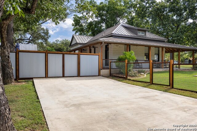 504 6th Property Photo 48
