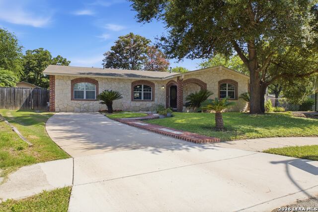 422 Arrow Point Ct Property Photo 1