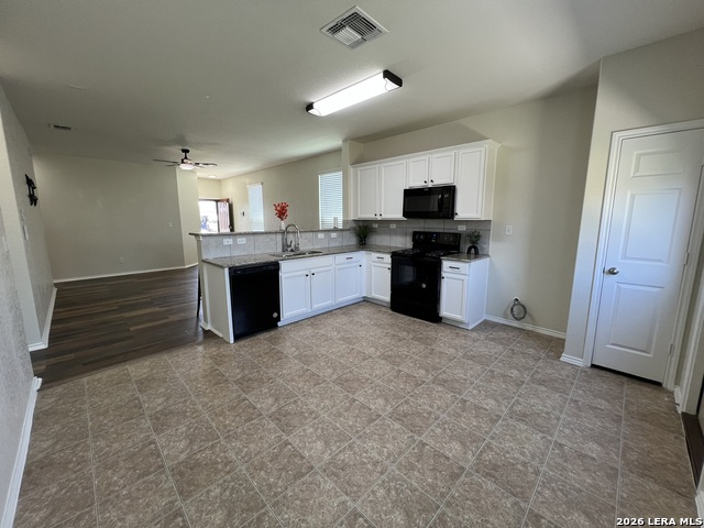 338 Mistflower Property Photo 8