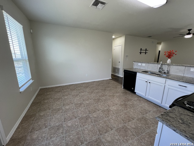 338 Mistflower Property Photo 10