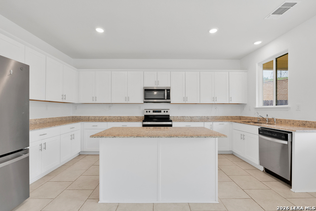 10310 Lady Bird Property Photo 3