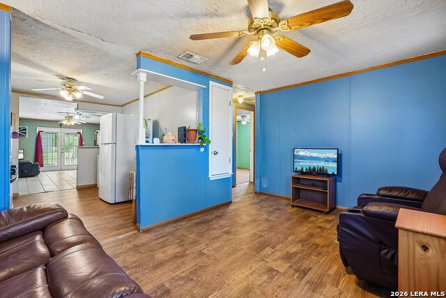 619 Webb Ave Property Photo 4