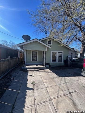 910 GREEN ST Property Photo 1
