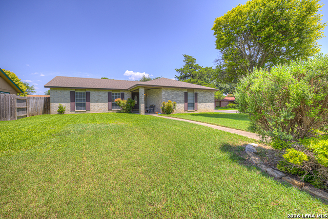 825 Pecan Dr Property Photo 1