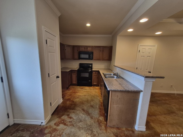 16825 Showdown Path Property Photo 6