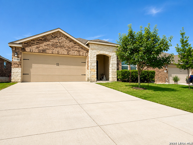 5549 Black Walnut Property Photo 1