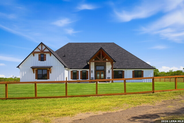 1703 Fm 885 Property Photo 1
