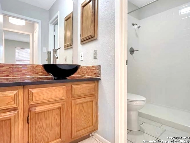11520 Huebner Rd Property Photo 14