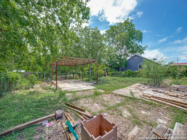 624 S Walters Property Photo 8