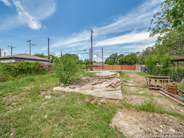 624 S Walters Property Photo 9